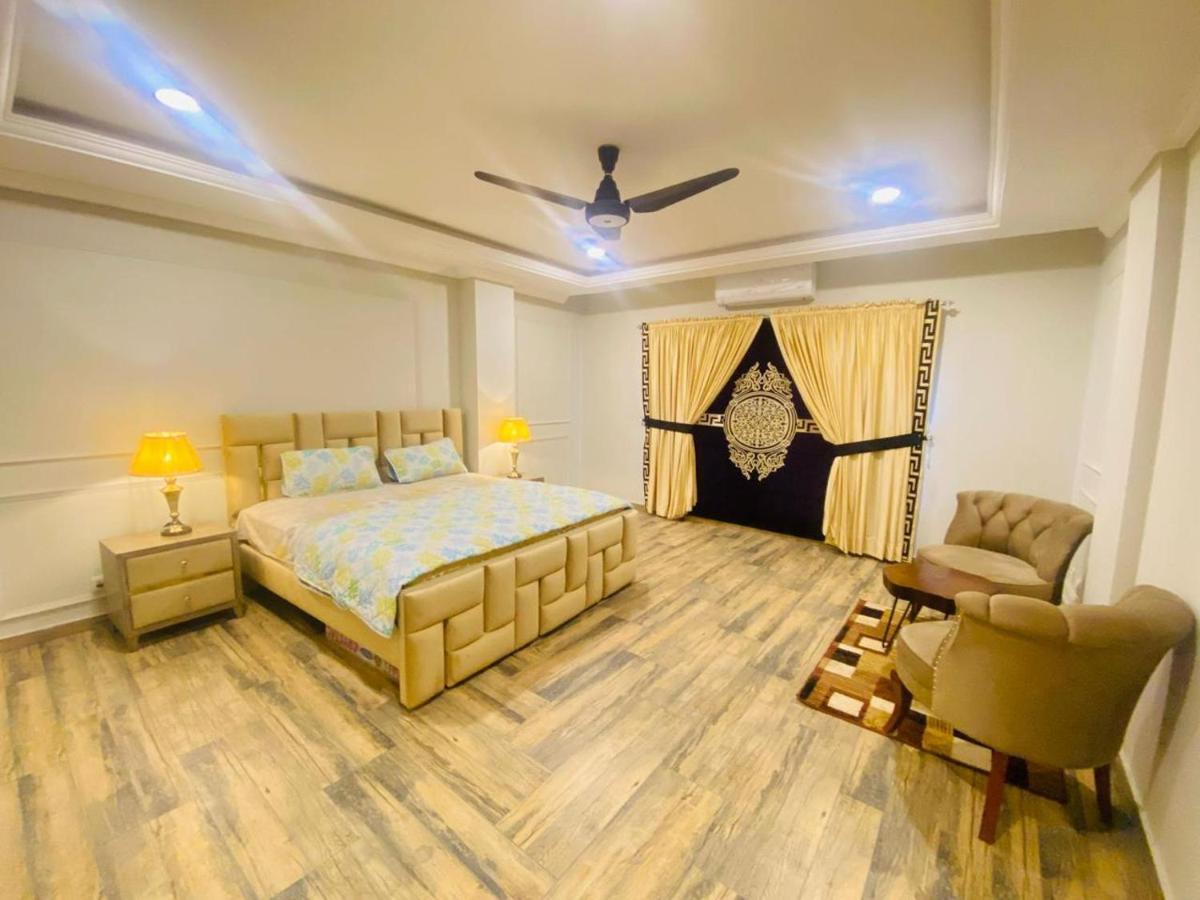 Holidazzle Serviced Apartments Bahria Town Rávalpindí Exteriér fotografie